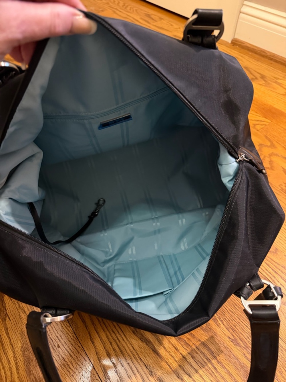 Tumi Ballistic Nylon with Leather Trim Duffle Weekender Bag - Picture 3 of 16